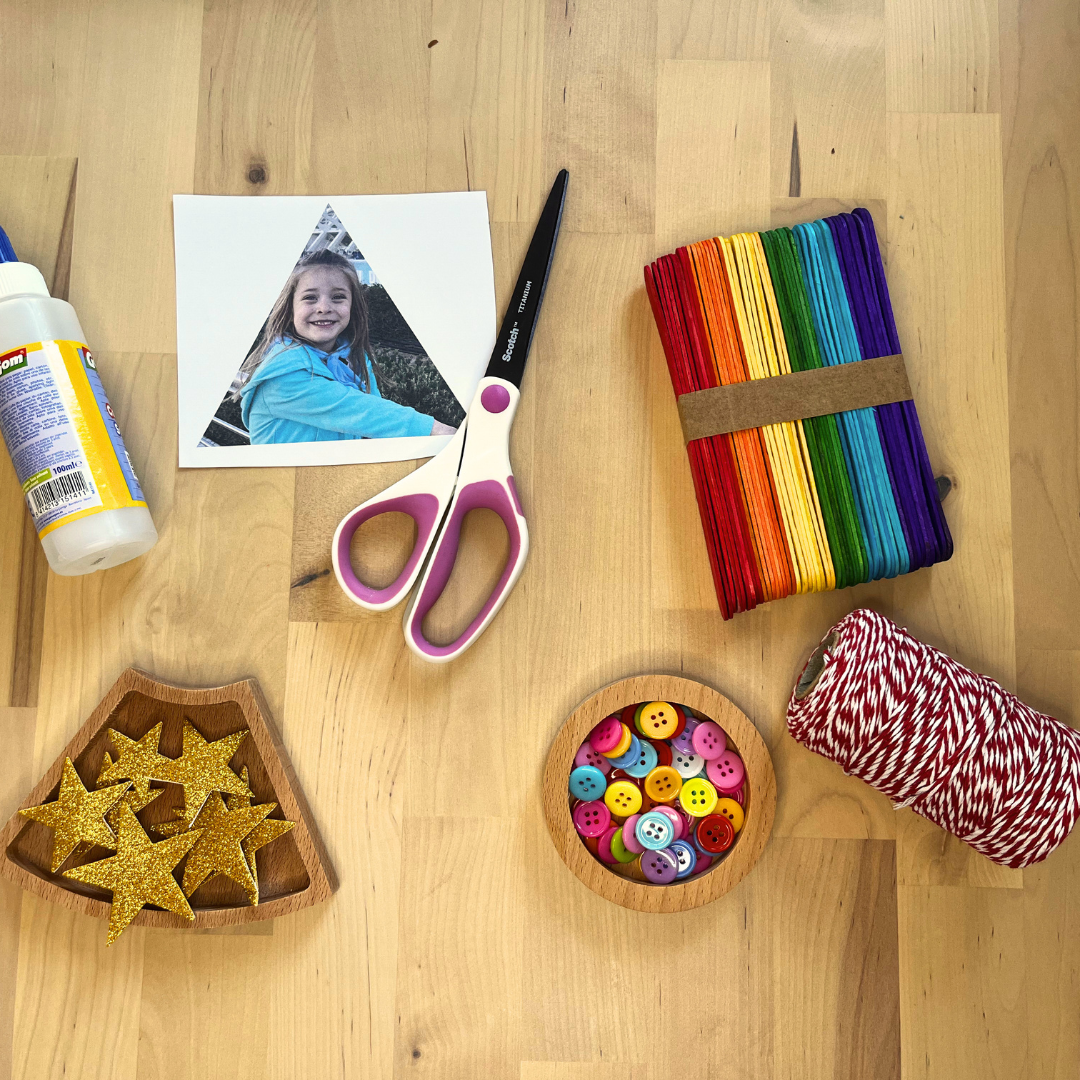 Materiales regalo 2: árbol con paletas y botones